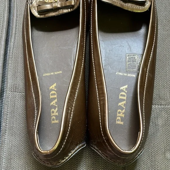 🥑Prada Metallic bronze Patent Leather Driving Loafers - Picture 3 of 11